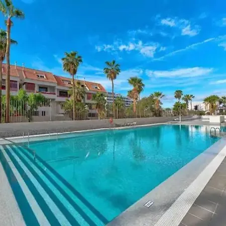 Tenerifeshouthbeach Apartmán *