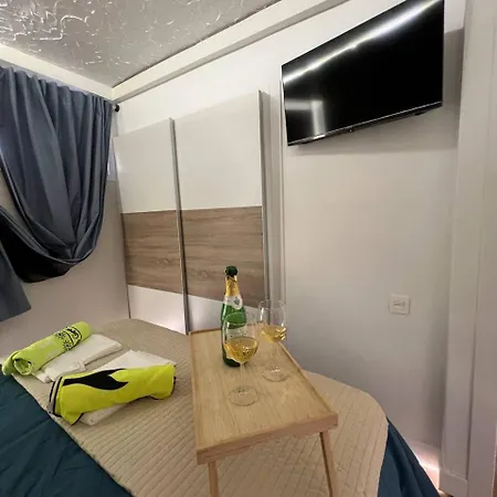 Апартаменти Tenerifeshouthbeach *